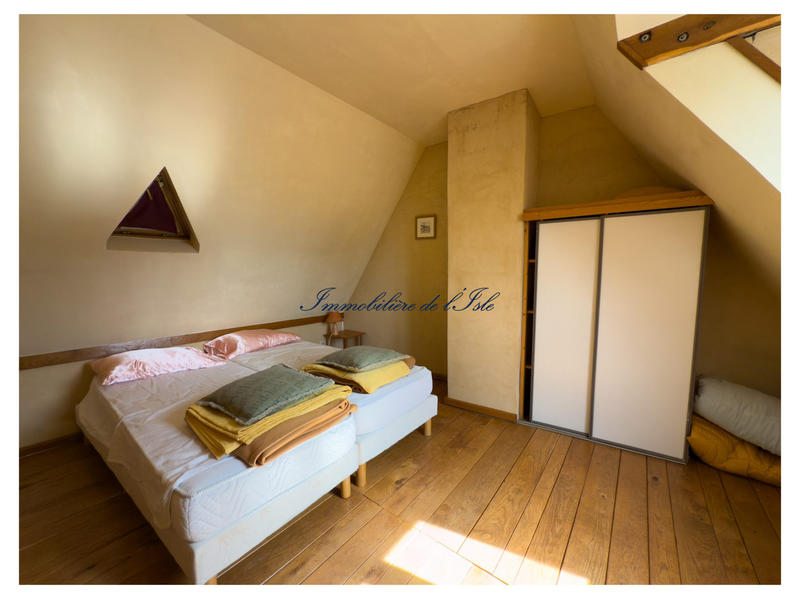 Maison - 211 m² - 10 pièces