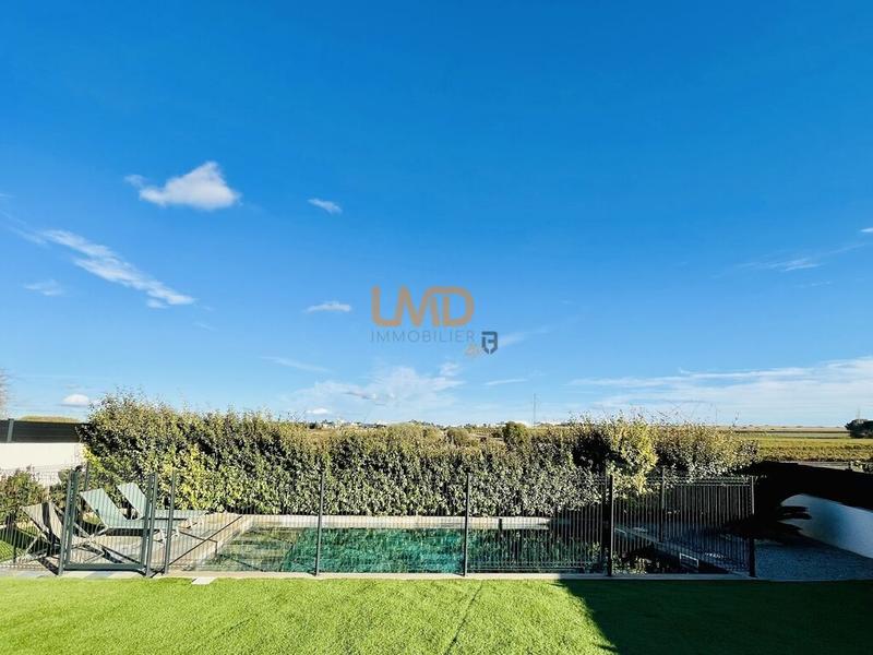 Maison - 104 m² - 4 pièces