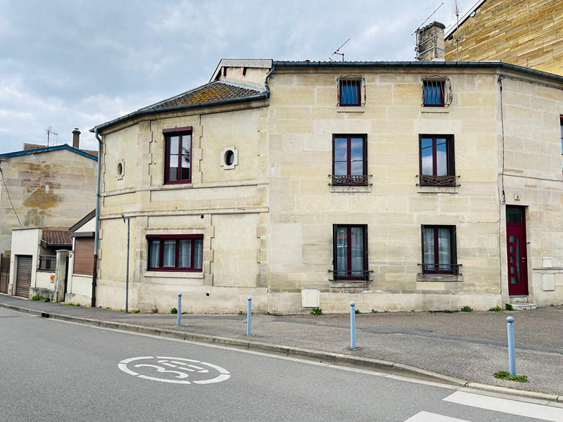 Maison - 140 m² - 6 pièces