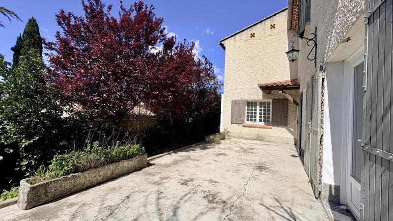 Maison - 140 m² - 8 pièces