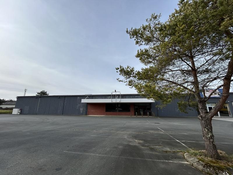 Local commercial - 1 000 m²