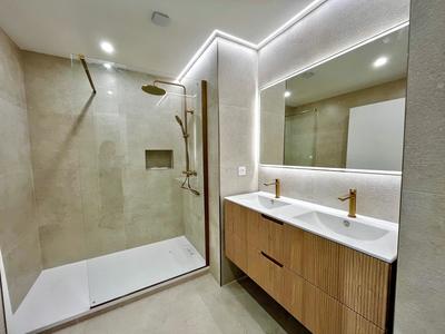 Appartement - 84 m² - 4 pièces