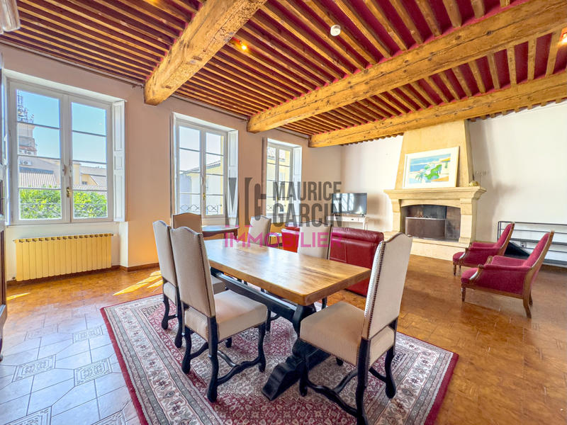 Appartement - 192 m² - 6 pièces