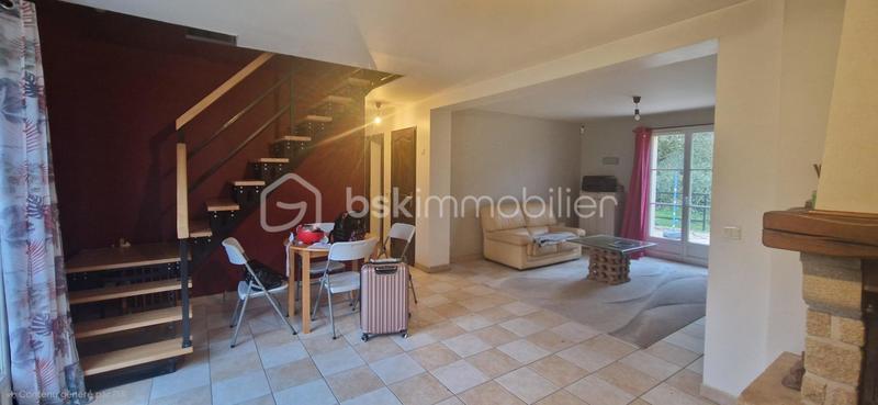 Maison traditionnelle - 142 m² - 7 pièces