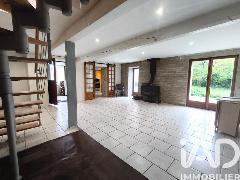 Maison - 104 m² - 4 pièces