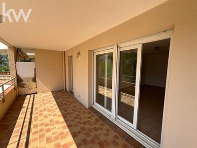 Appartement - 70 m² - 3 pièces