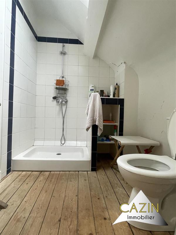 Maison - 287 m² - 10 pièces