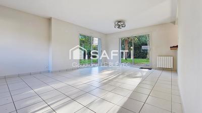 Maison - 104 m² - 5 pièces