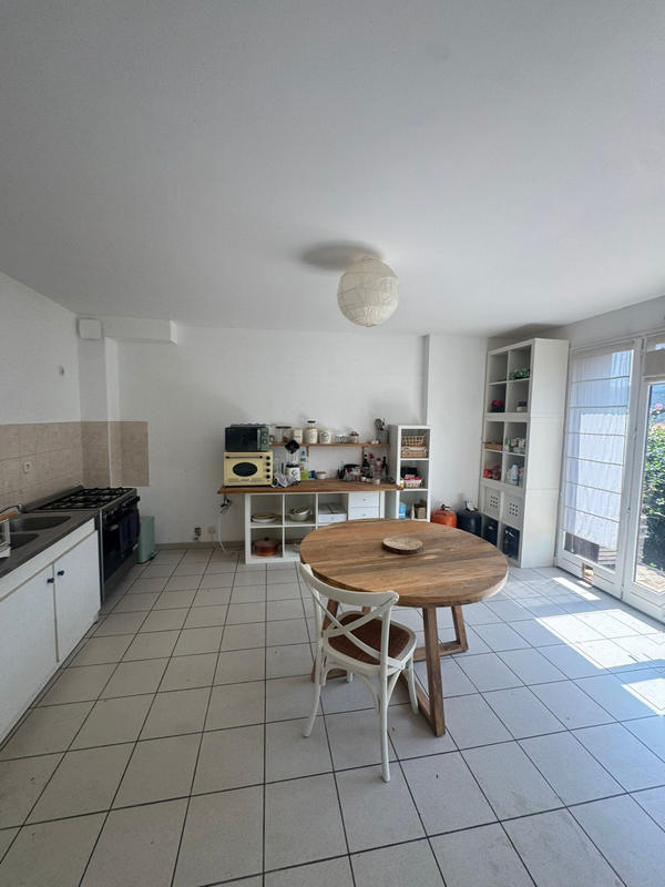 Maison - 161 m² - 9 pièces