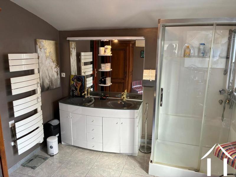 Maison - 190 m² - 9 pièces