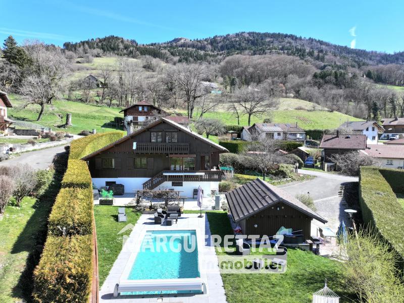 Maison - 160 m² - 7 pièces