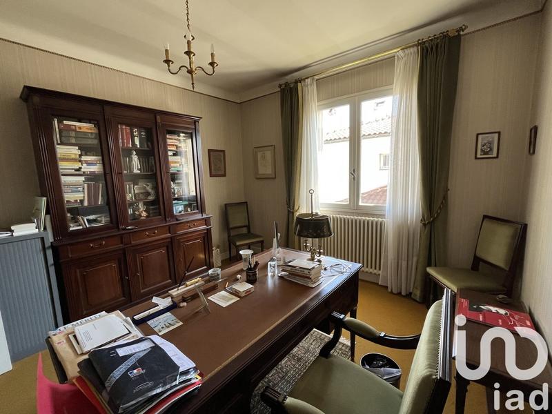 Maison - 205 m² - 6 pièces