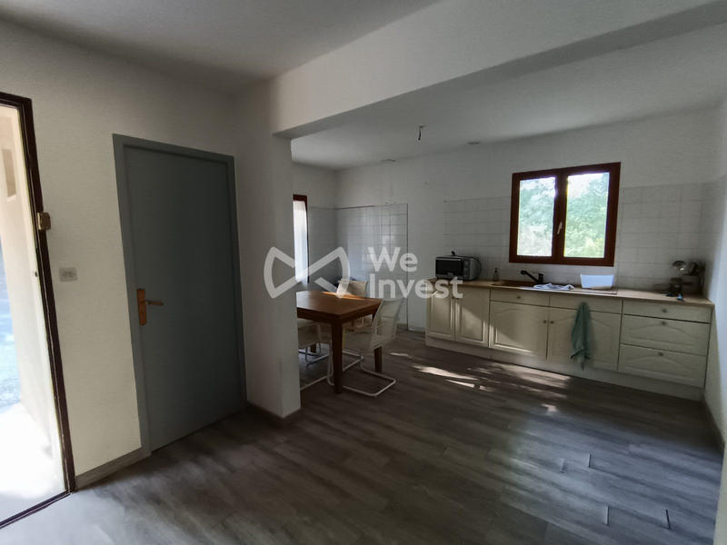 Maison - 96 m² - 6 pièces