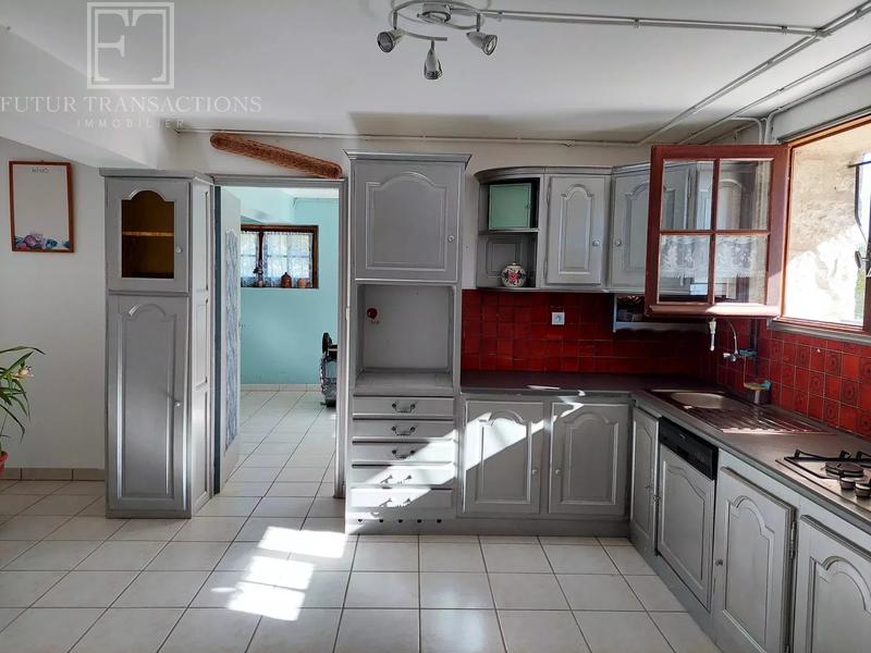 Maison - 158 m² - 9 pièces