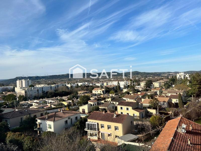 Appartement - 75 m² - 4 pièces