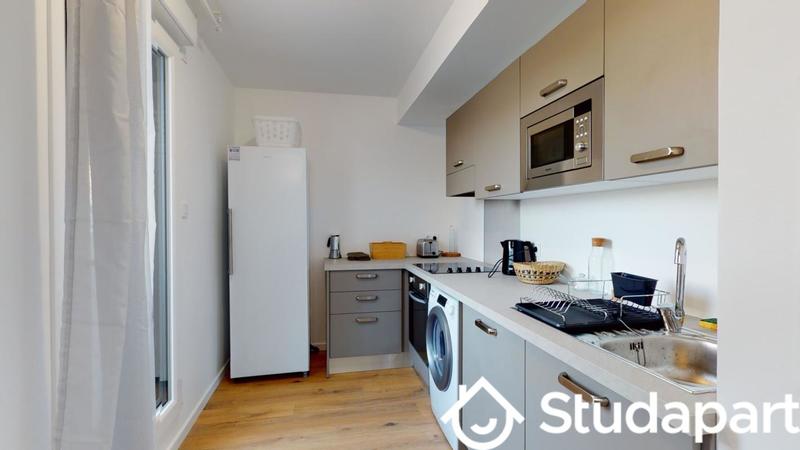 Chambre - 11 m² - 1 pièce