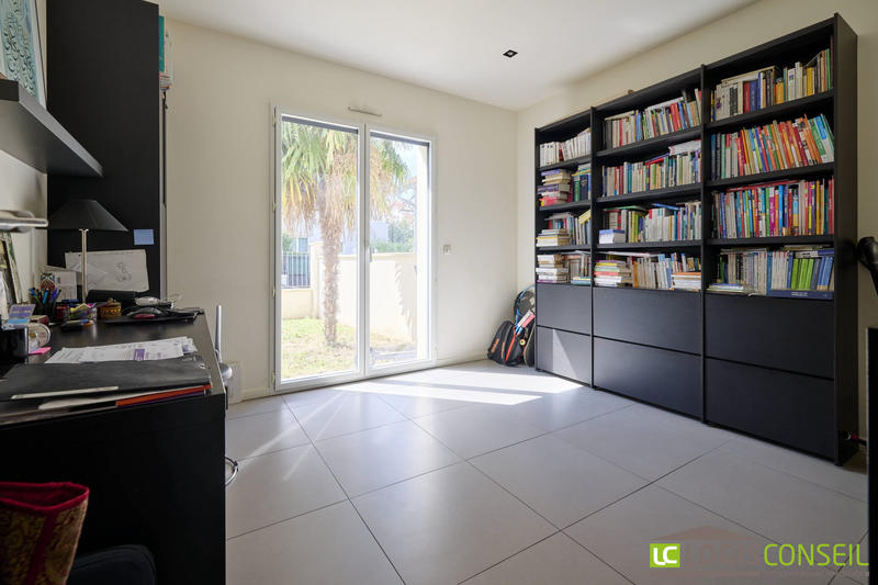 Maison contemporaine - 216 m² - 8 pièces