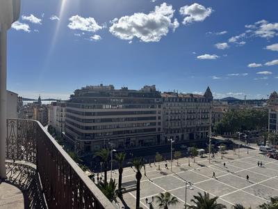 Appartement - 140 m² - 7 pièces