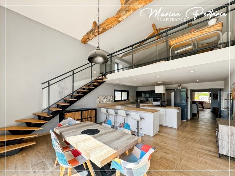Maison en pierre - 251 m² - 7 pièces