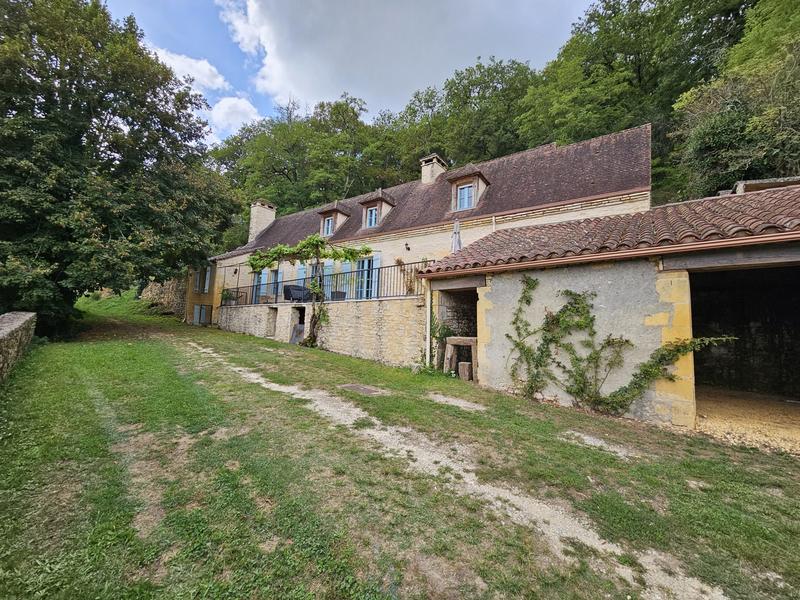 Maison traditionnelle - 140 m² - 5 pièces