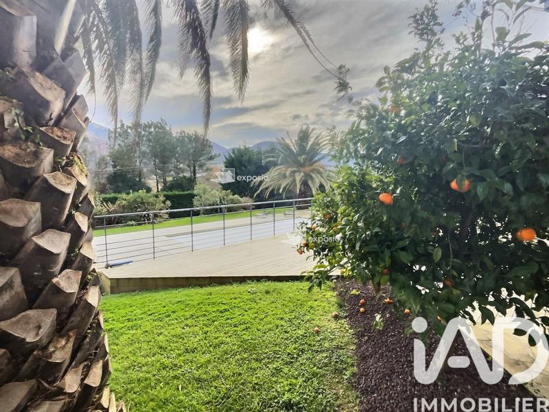 Maison de maîtres - 470 m² - 14 pièces