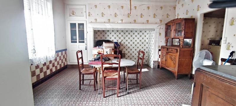 Maison - 90 m² - 5 pièces