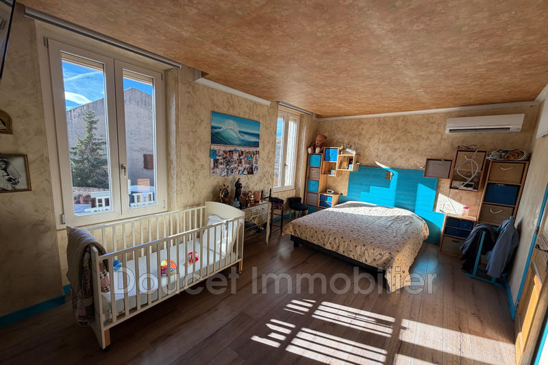 Maison - 254 m² - 5 pièces