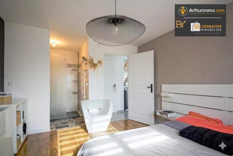 Maison - 121 m² - 6 pièces