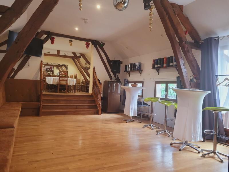 Maison - 230 m² - 6 pièces