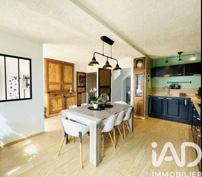 Maison de village - 141 m² - 5 pièces