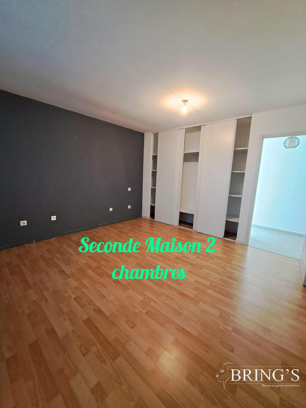 Villa - 166 m² - 8 pièces