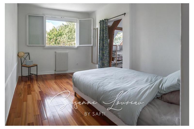 Villa - 195 m² - 8 pièces