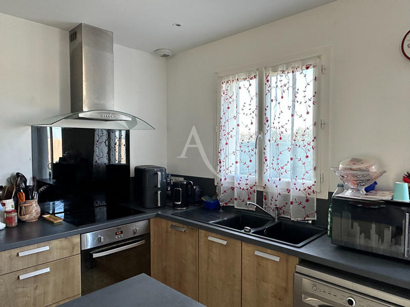 Maison - 88 m² - 4 pièces