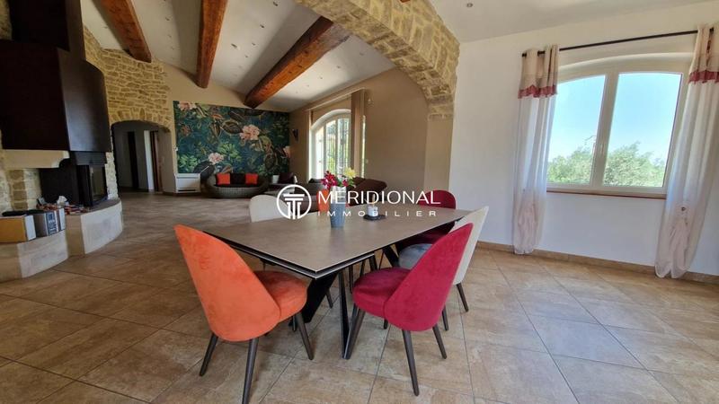Villa - 191 m² - 6 pièces