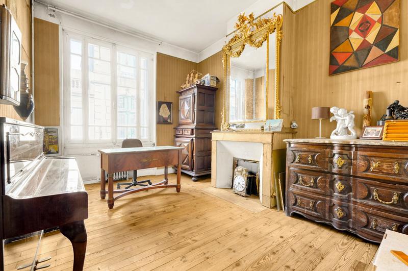 Maison - 276 m² - 10 pièces