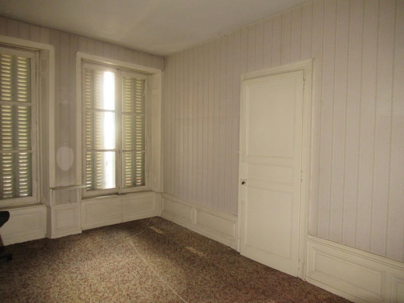 Immeuble - 210 m² - 5 pièces