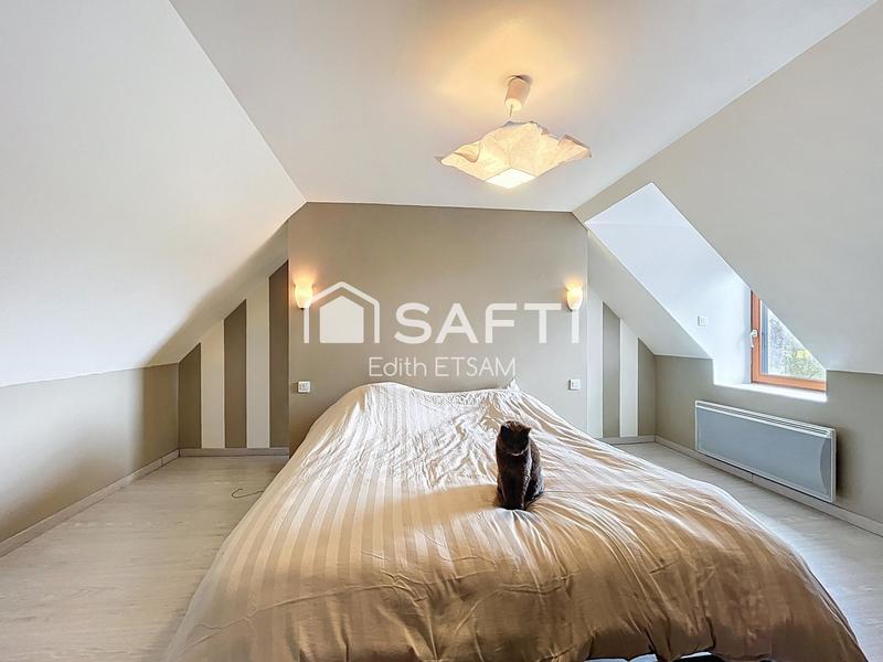 Maison - 278 m² - 9 pièces