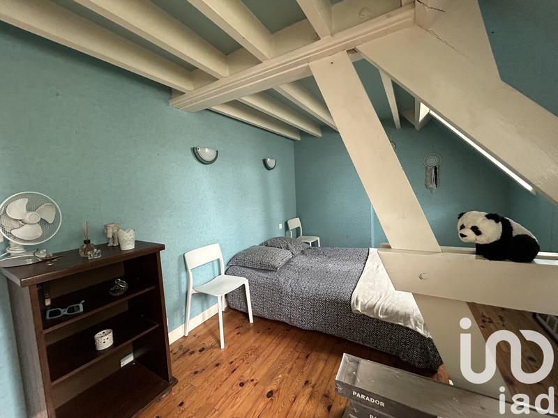 Maison - 220 m² - 7 pièces