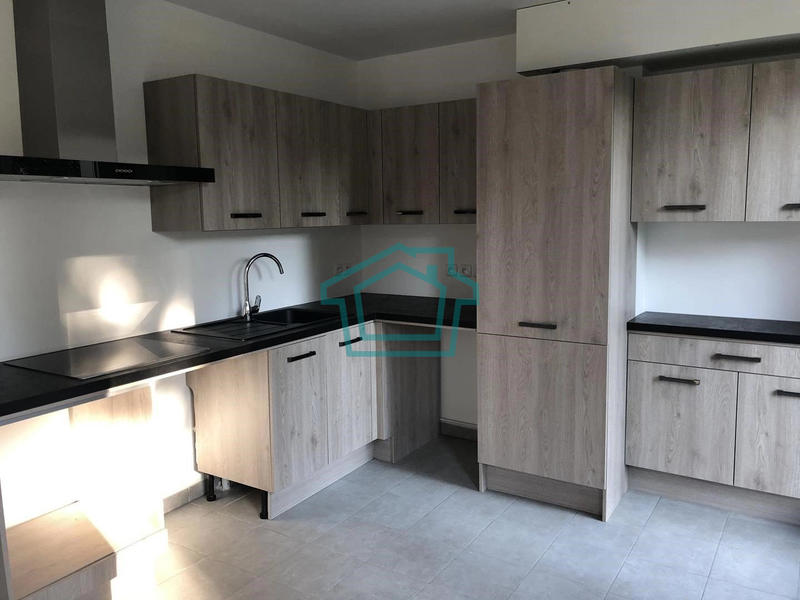 Maison - 98 m² - 5 pièces