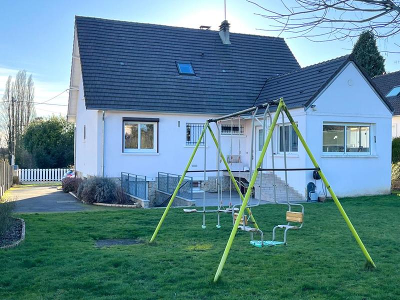 Maison - 140 m² - 6 pièces