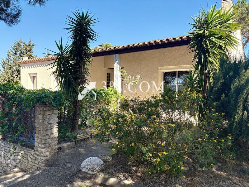 Propriété - 178 m² - 8 pièces