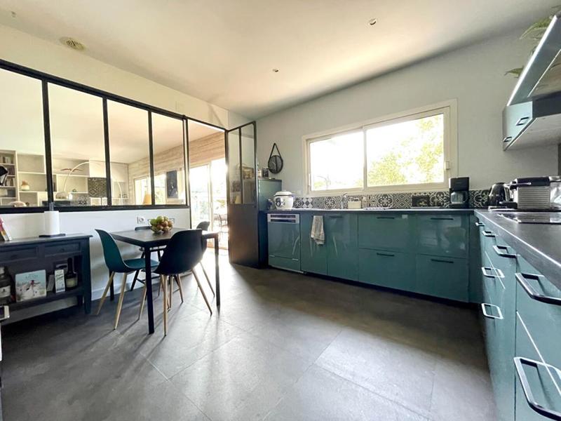 Maison - 169 m² - 6 pièces