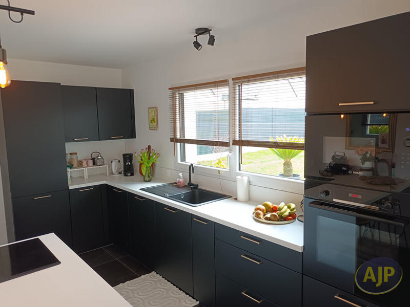 Maison - 103 m² - 5 pièces