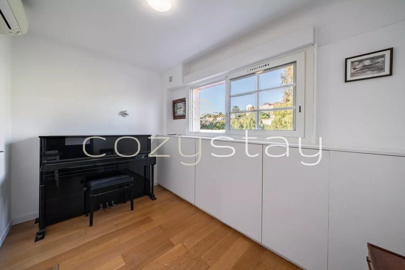 Appartement - 100 m² - 4 pièces