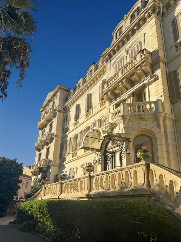 Appartement - 100 m² - 4 pièces