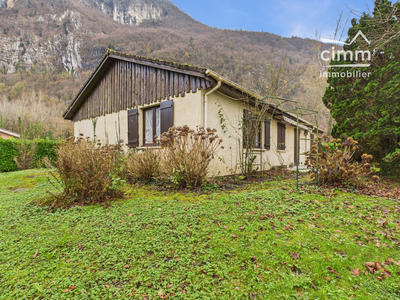 Maison - 107 m² - 4 pièces