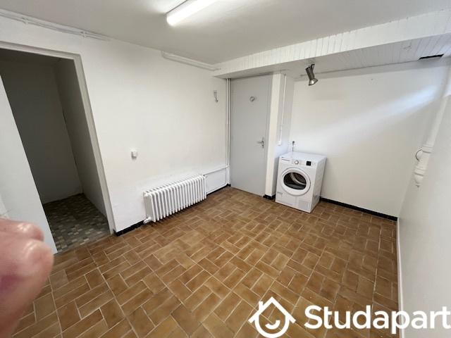 Chambre - 12 m² - 1 pièce