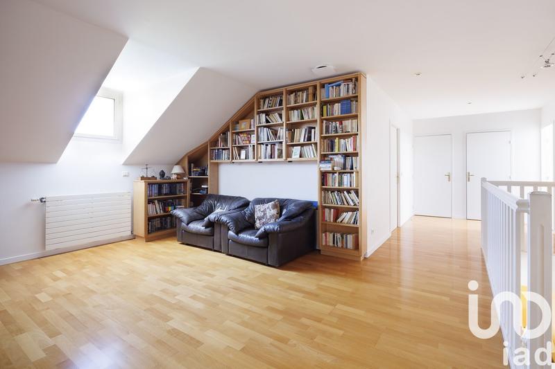 Appartement - 209 m² - 7 pièces