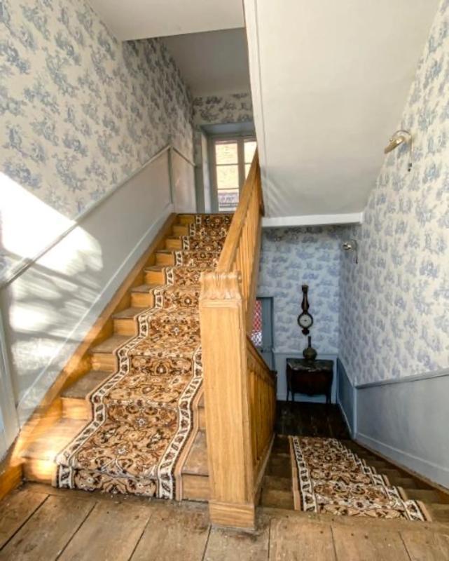 Maison de maîtres - 350 m² - 8 pièces