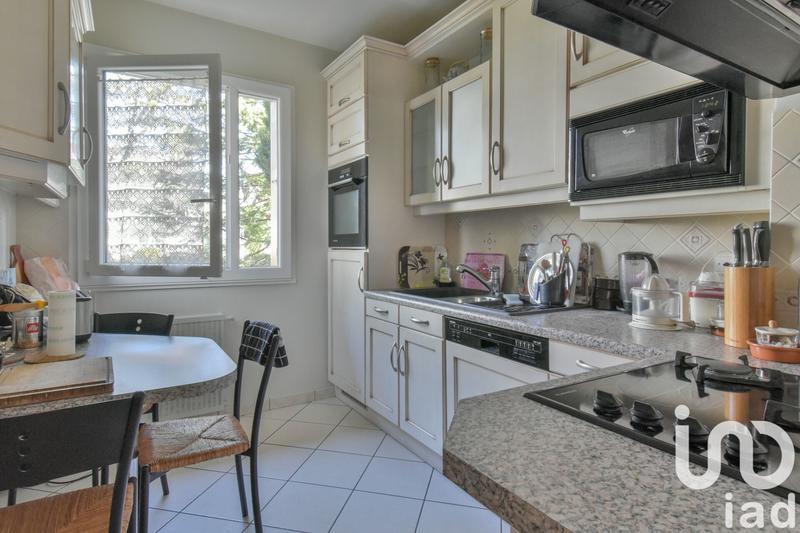 Maison - 171 m² - 7 pièces